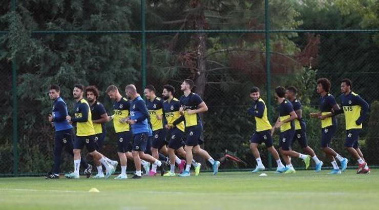 Fenerbahçe'de Alanyaspor maçı hazırlıkları sürüyor