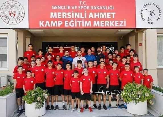 Güreş gelişim kamplarında çalışmalar sürüyor