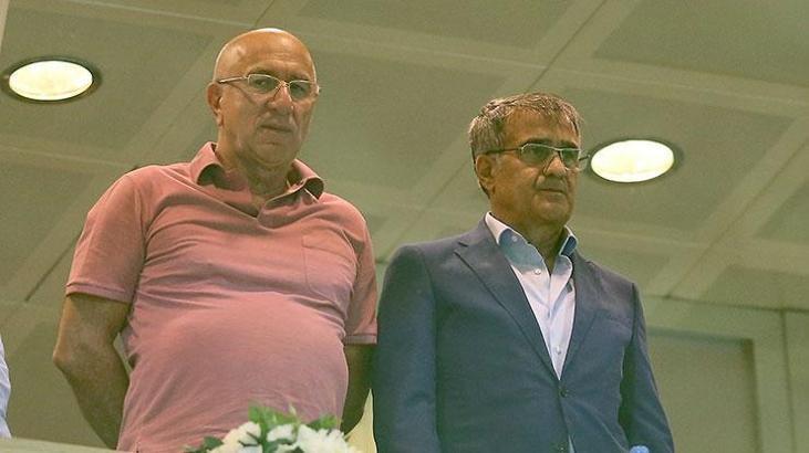 Şenol Güneş, Ümraniye'de tribünde