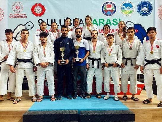 Judoda zirve İzmir Büyükşehir Belediyesi'nin