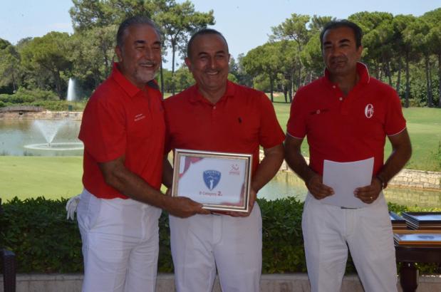 Otizmli çocuklar yararına golf turnuvası yapıldı