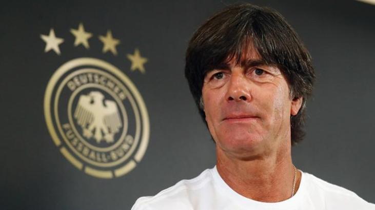 Löw Türkiye maçı sonrası 9 oyuncu değiştirdi