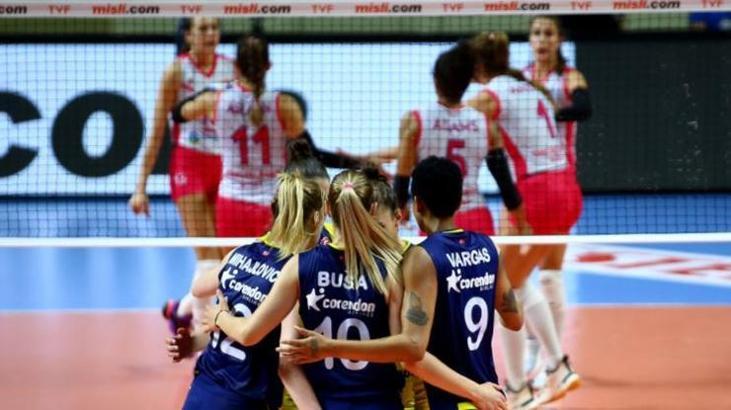 Fenerbahçe Opet, sahasında Aydın Büyükşehir Belediyespor'u 3-0 yendi