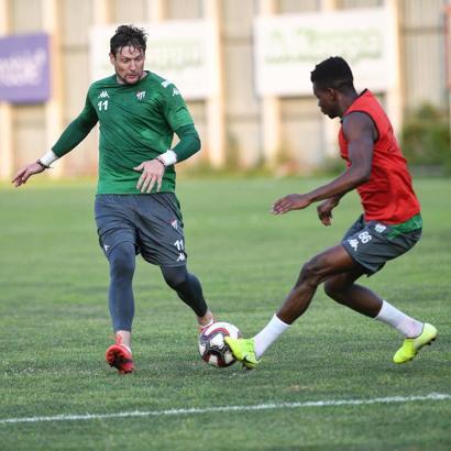 Bursaspor'da koronavirüs testleri negatif çıktı