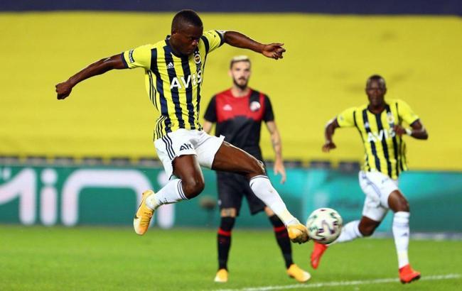 Mbwana Samatta kimdir, nereli, kaç yaşında? Mbwana Samatta hangi takımlarda oynadı? Mbwana Samatta'nın maaşı ne kadar?