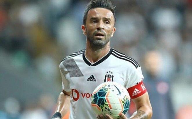 Beşiktaş'ta Gençlerbirliği maçı öncesi 5 futbolcu sınırda