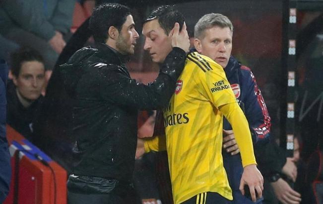 Mikel Arteta'nın Arsenal kariyeri 1 puanla başladı