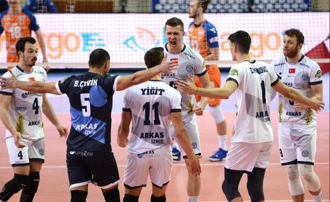 Arkasspor zorlu deplasmanda