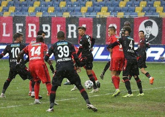Gençlerbirliği galibiyete hasret kaldı