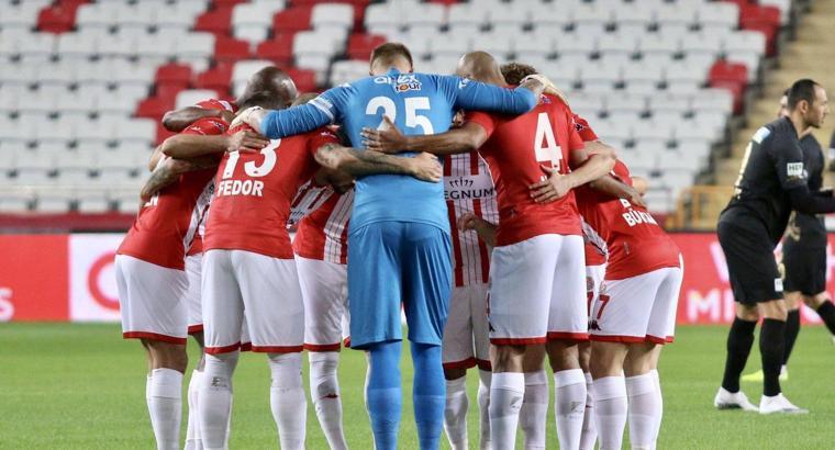 Antalyaspor, Ersun Yanal ile beraberliğe abone