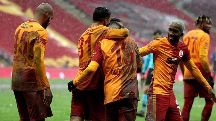 Galatasaray'ı Beşiktaş mağlubiyeti kendine getirdi