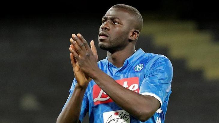 Napoli Manchester United'ın 110 milyon euroluk Kalidou Koulibaly teklifini reddetti