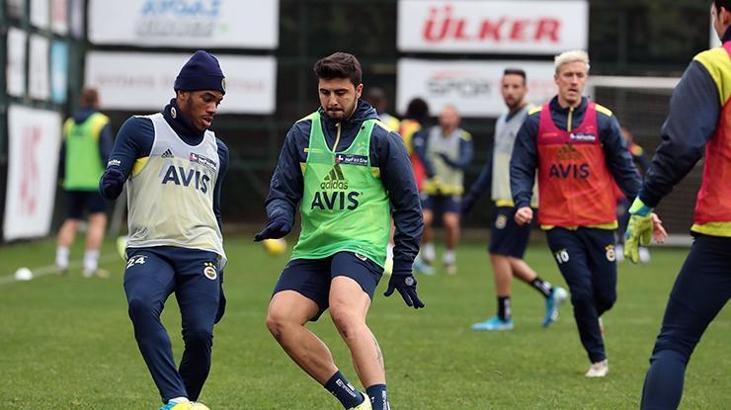 Fenerbahçe'de Çaykur Rizespor maçı hazırlıkları sürüyor