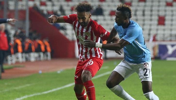 Galatasaray'dan Nazım Sangare atağı!