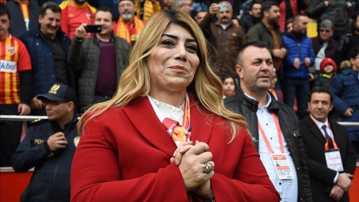 Kayserispor haberi... Berna Gözbaşı'dan Halil Umut Meler'e tepki!