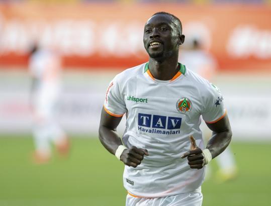 Son dakika! Beşiktaş, Papiss Cisse ile anlaştı
