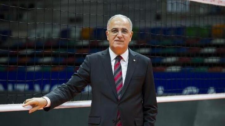 Mehmet Akif Üstündağ: Filenin Sultanları yine göğsümüzü kabarttı