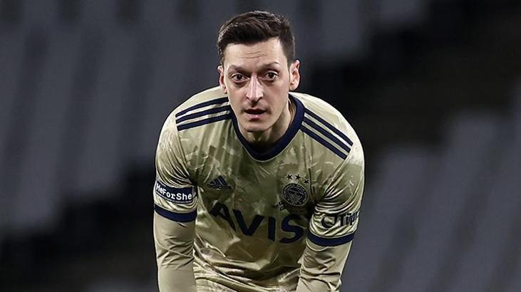 Mesut Özil'e Karagümrük maçından tam puan!