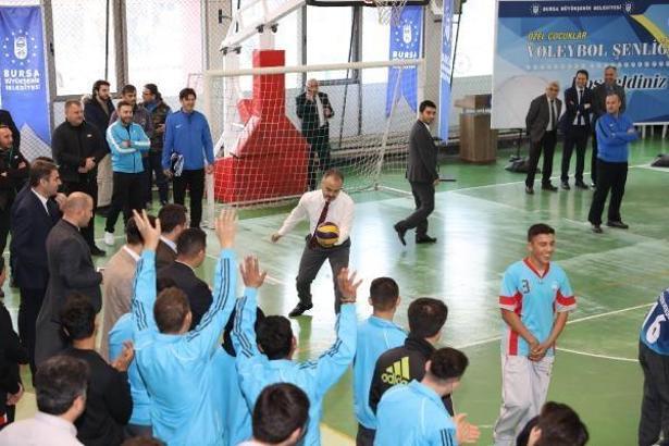 Filede anlamlı maçta bir araya geldiler