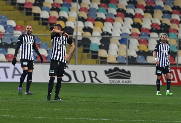 Süper Lig hedefleyen Altay, yine umduğunu bulamadı