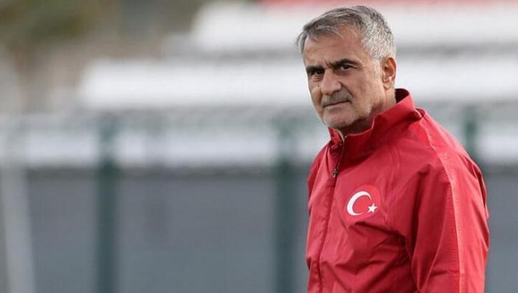 Şenol Güneş'ten Kaan Ayhan'a gönderme! 'Sosyal medyayı kaldıracağız...'