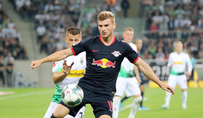 Başakşehir'in rakibi Mönchengladbach ligde ilk yenilgisini aldı
