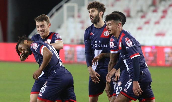 Antalyaspor'da tek hedef 3 puan