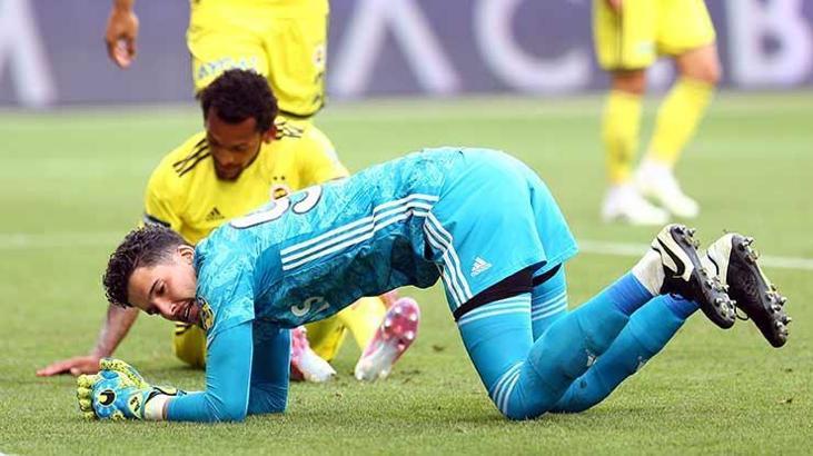 Fenerbahçe'de Altay Bayındır Gençlerbirliği karşısında devleşti