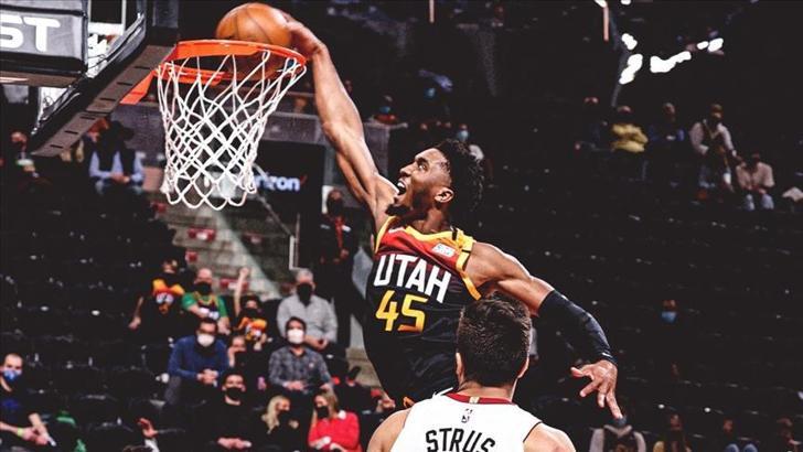 NBA'de Utah Jazz serisini 7 maça çıkardı