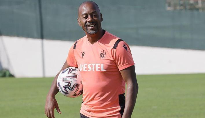 Eddie Newton: Müslüman oldum, asla pişman değilim