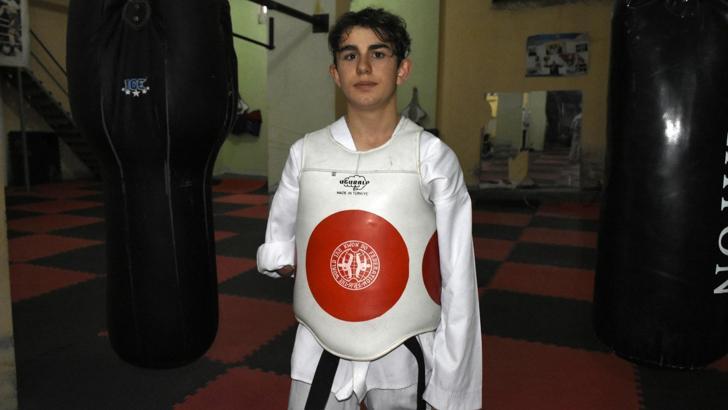 Para-Tekvandocu Samet Adıyaman'ın hedefi olimpiyat şampiyonluğu