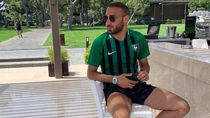 Cenk Tosun'dan Denizlispor formalı şampiyonluk paylaşımı