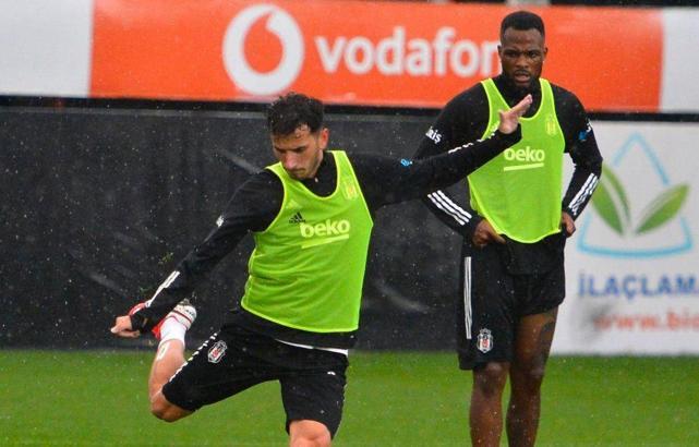 Beşiktaş'ta orta saha rekabeti tavan yaptı