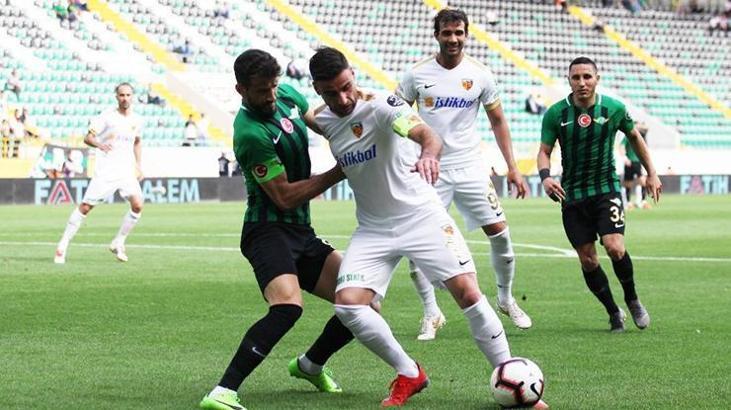 Sakıb 9 ay sonra forma giydi