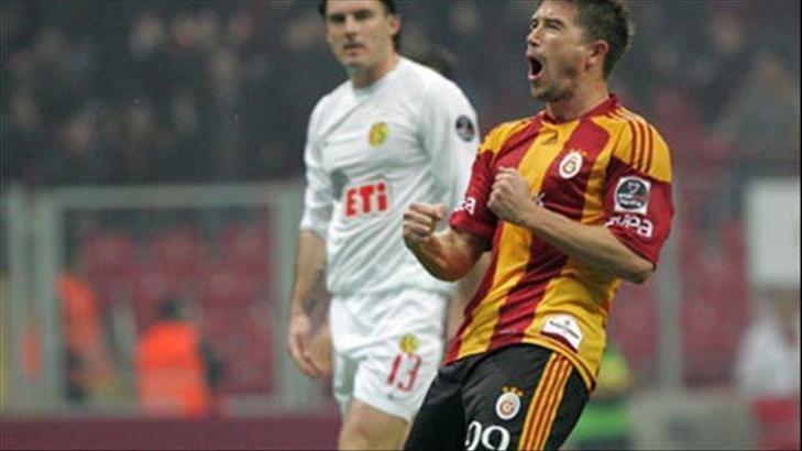 Prens gollerine devam ediyor!