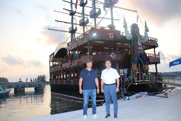 Ertuğrul Sağlam tatil için memleketi Akçakoca'da