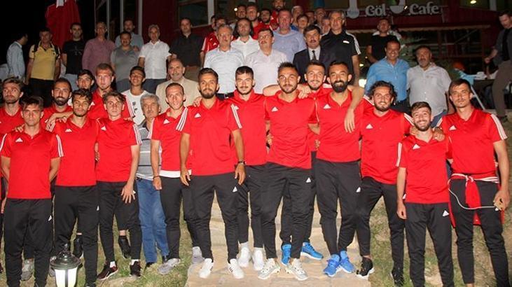 Vali Arslantaş: “Yenilse de atletini çıkarsa suyunu sıkarak dışarıya çıkan bir ekip istiyoruz”