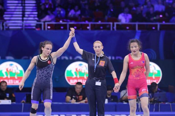 Elif Jale Yeşilırmak, Dünya Güreş Şampiyonası'nda finalde