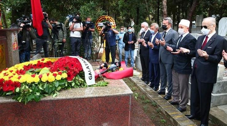 Galatasaray'da Ali Sami Yen, kabri başında anıldı