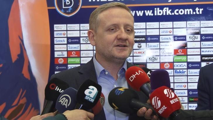 Galatasaraylı taraftarlardan Göksel Gümüşdağ'a tepki yağmuru!