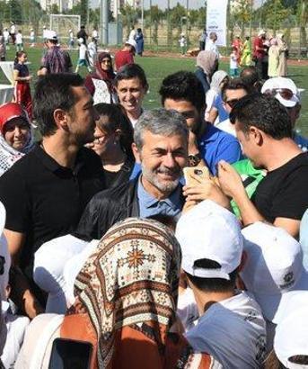 Aykut Kocaman, genç sporcularla buluştu