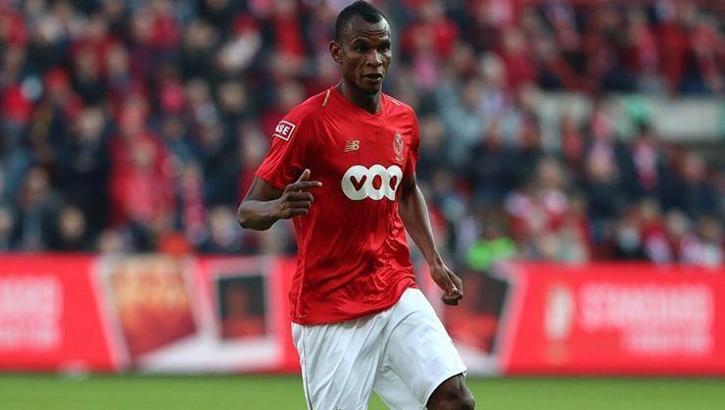 Denizlispor, Uche Agbo transferini bitirmek üzere