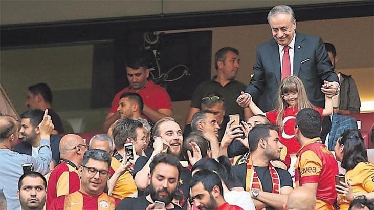 Mutlu son görmeyen tek başkan yok!