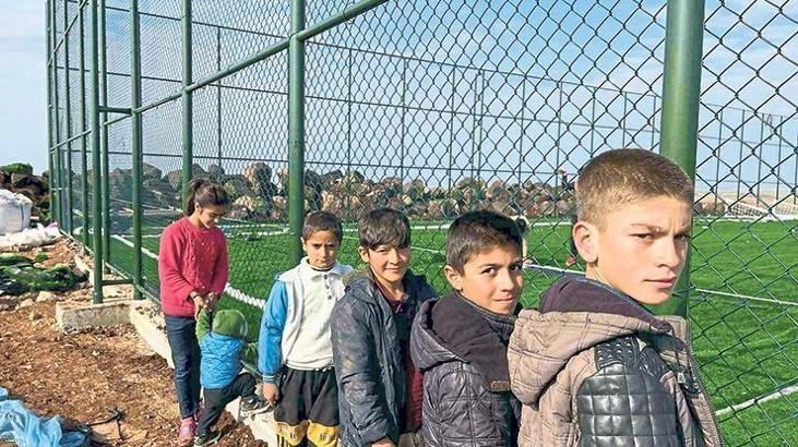 Bakan Kasapoğlu'ndan Şanlıurfa'ya tenis kortu ve halı saha