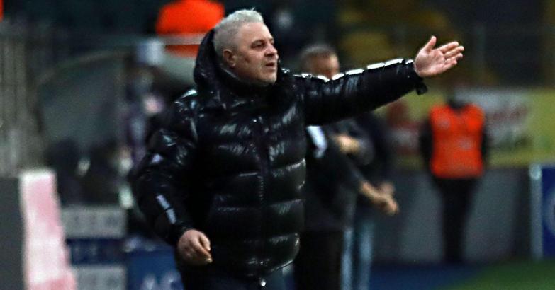 Çaykur Rizespor-Erzurumspor maçı sonrası Marius Sumudica fenalaştı