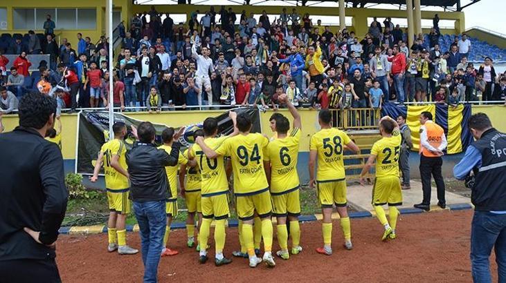 Fatsa Belediyespor'da Gölcükspor galibiyetinin sevinci yaşanıyor