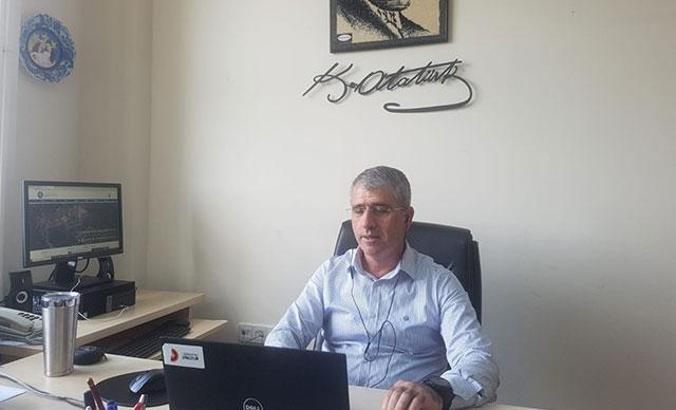 Dünya Güreş Birliği Hakem Kurulu Üyesi Cicioğlu, dünyaya ders veriyor