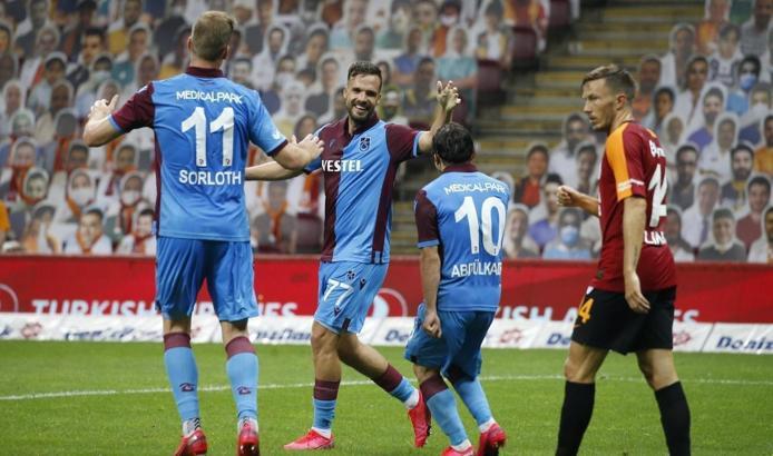 Trabzonspor, 36 yıl sonra Galatasaray, Fenerbahçe ve Beşiktaş'a yenilmedi