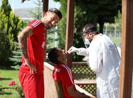 Sivasspor'a 9. kez corona virüs testi yapıldı