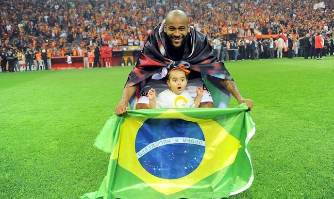 Galatasaray'da 15 futbolcunun ilk şampiyonluğu